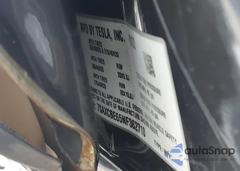 2022 Tesla Model X Plaid Tri Motor All-Wheel Drive z USA, uszkodzony, nr VIN 7SAXCBE65NF362710